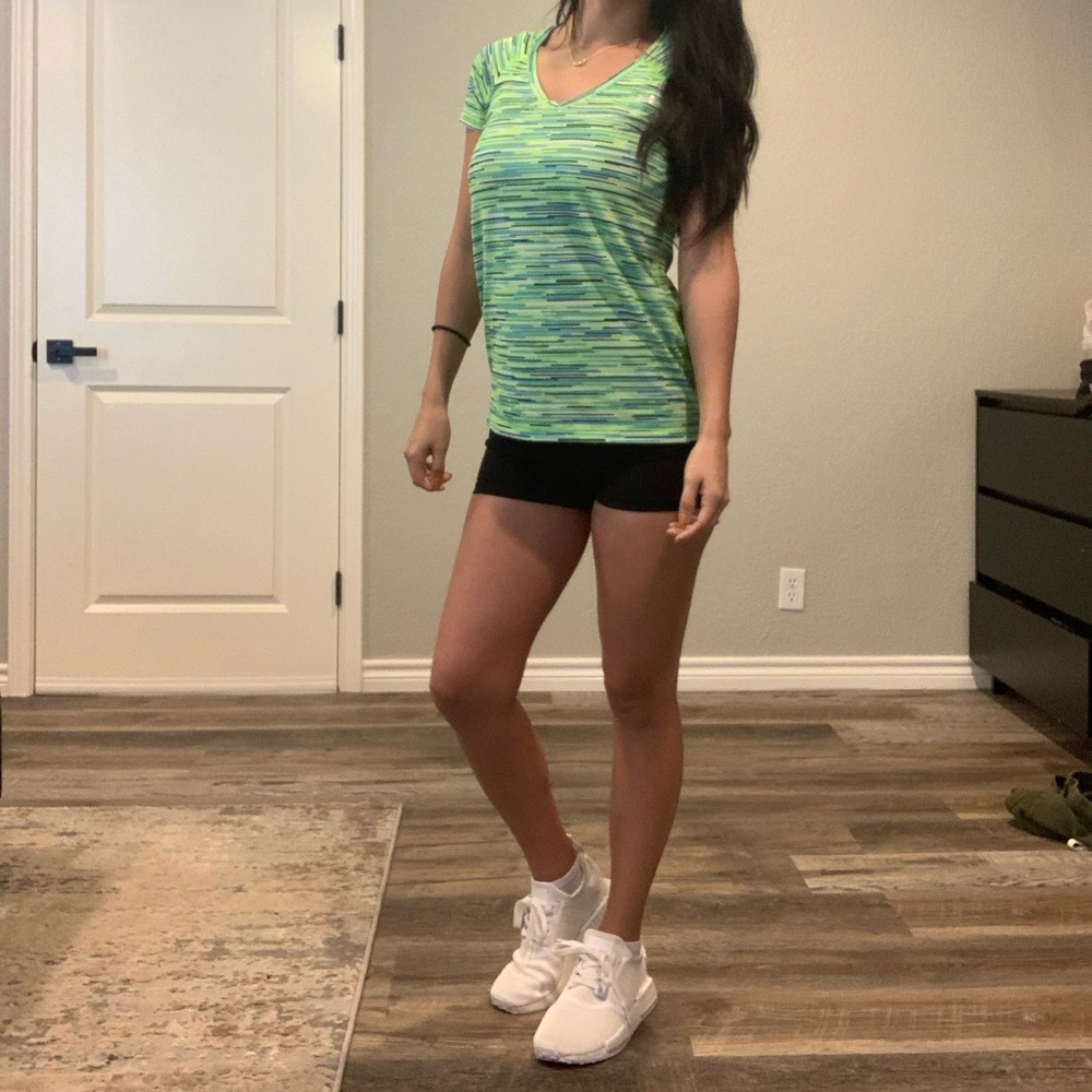 Dri Fit Under Armour workout shirt